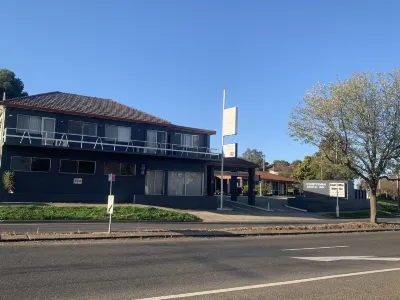 Countryman Motor Inn Cowra Hotels near Europa Park