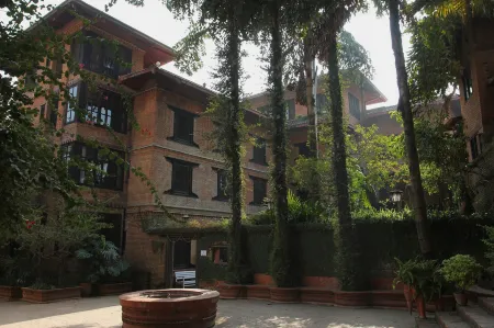 Vajra Hotel Отели рядом с достопримечательностью «Национальный музей Непала»