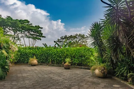 Finca Rosa Blanca Coffee Farm and Inn