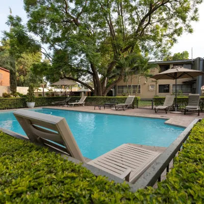 Fallsway Apartments - Louden Court Hotels near An Noor shop