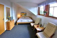 Hotel Pod Šikmou Věží Hotels near Prachovské skály