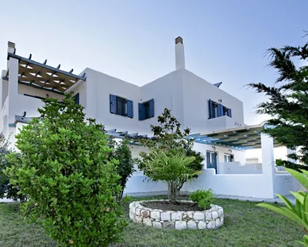 Kallisti Studios & Apartments Hotels in Skiros