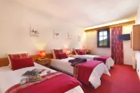 Hôtel du Bourg فنادق في Valmorel