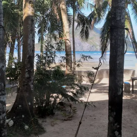 La Salangane Caalan Beach Villa