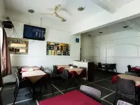 HMR皇家飯店 ISKCON NVCC寺廟附近的飯店