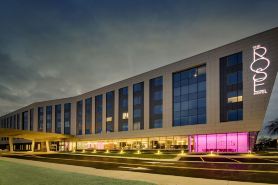 The Rose Hotel Chicago O’Hare, Tapestry Collection by Hilton