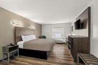 Quality Inn & Suites Biloxi - Ocean Springs - Gym