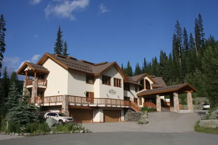 The Pinnacle Lodge Отели в г. Чейз
