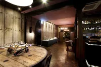 โรงแรมลอฟท์ - ที่มีบาร์
