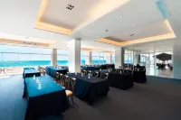 Costa Sur Resort & Spa