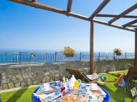 La Mela Blu Ξενοδοχεία στην πόλη Φουρόρε