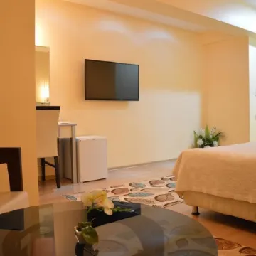 Remay Hotel