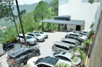 Ramada by Wyndham Kasauli - Pysäköinti