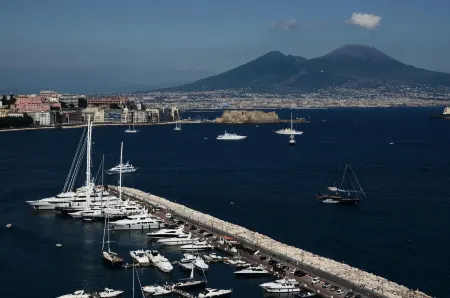 Suite 52 Отели рядом с достопримечательностью «Piazza Trieste e Trento»