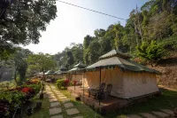 Three Hills Resort Coorg Hotel a 