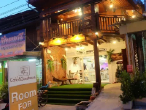The History Cafe' & Guesthouse Hotels near Ramkhamhaeng National Museum