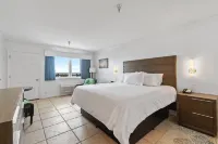 Ocean Isle Inn Hotels in Shallotte