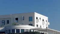 Le Grand Hotel de la Plage Hotels in Biscarrosse