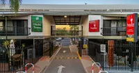 Diplomat Hotel Alice Springs Hotels in Alice Springs