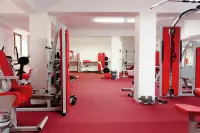 Max International Hotel & Resort - Gym