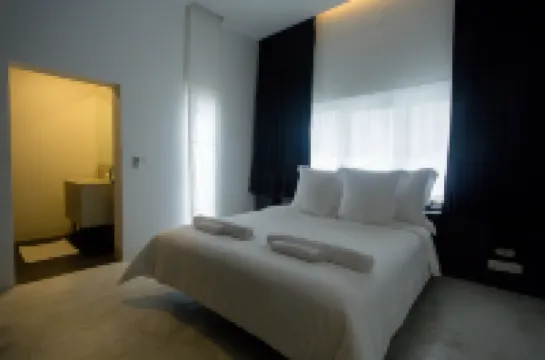 Arthur & Paul (Men Only Hotel)