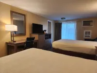 Hyannis Travel Inn - balcony