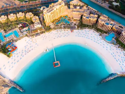 DoubleTree by Hilton Resort & Spa Marjan Island Hôtels à proximité de : Ras Al Khaimah Tourism Development Authority