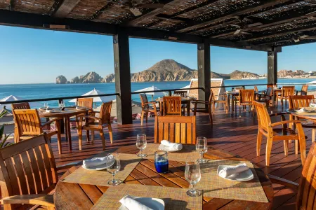 Pueblo Bonito Rose Resort & Spa - All Inclusive Отели рядом с достопримечательностью «Marina Cabo San Lucas»