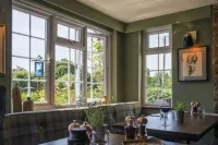 The Swan Inn Hotel a Burrington