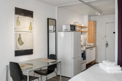 Ccg Enjoy a Pet-Friendly and Clean Studio Near the Beltline Hôtels à : Comte de Fulton