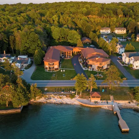 Pine Grove Resort