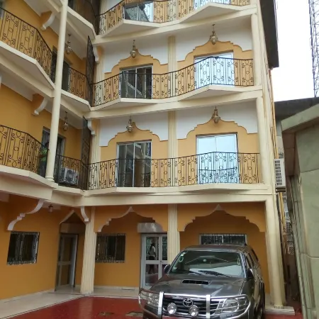 Hôtel - Y