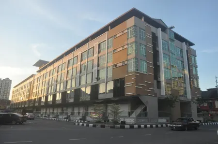 Al-Aidid Homestay Отели в г. Кота-Бару