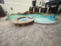 Bizi Near Galleria Mall - Villas