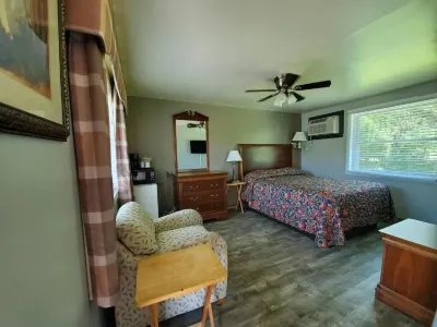 High Springs Country Inn Hotels in High Springs