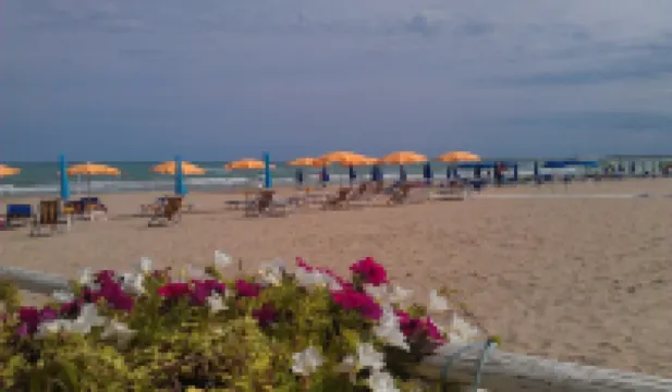 梅斯蒂切裏廣場民宿