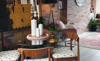 Designer 4-Bed Home in the Heart of Belfast