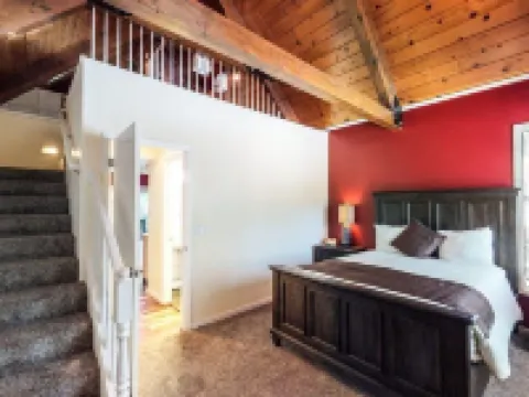 North Lake Lodges & Villas Hotels in Incline Village