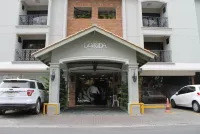 Plaza Florida Suites Hôtels à : La Esperilla