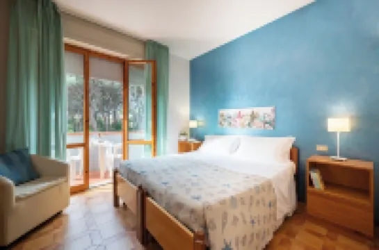 Hotel Parco dei Pini - 100mt Dal Mare