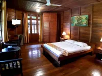 Highland Resort & Nature Tours Hotels in Tomohon