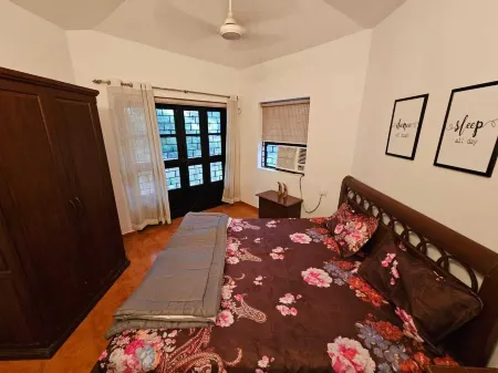 Casa De Abhishek - Breezy 2 BHK