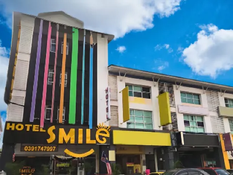 Smile Hotel Cheras Sri Permaisuri Hotels near Taman Tasik Permaisuri