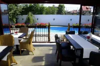 Hotel Angelo d'Oro Hotels in Плоєшть