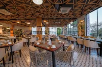 Corbett Platinum Heritage Hotels in Kashipur
