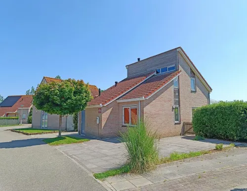 Stylish Coastal Home w/ Jetty