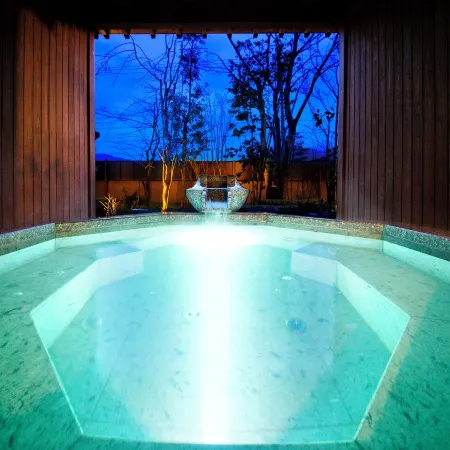 Kanazawa YuOnsen Hyakurakusou