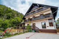 Bed & Breakfast Hisa Resje - Homestays