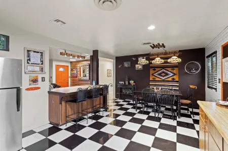 The Rosemary House Joshua Tree Отели рядом с достопримечательностью «The Joshua Tree Art Gallery (JTAG)»