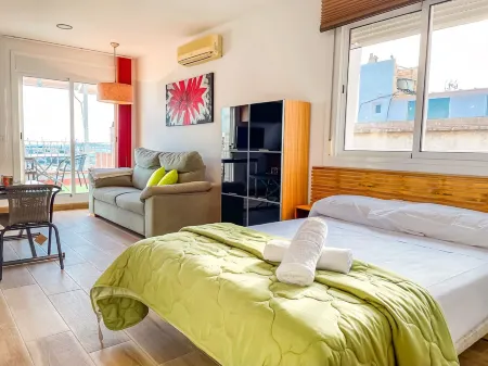 Attic by Unik Vacation Отели рядом с достопримечательностью «Mediterranean Balcony»